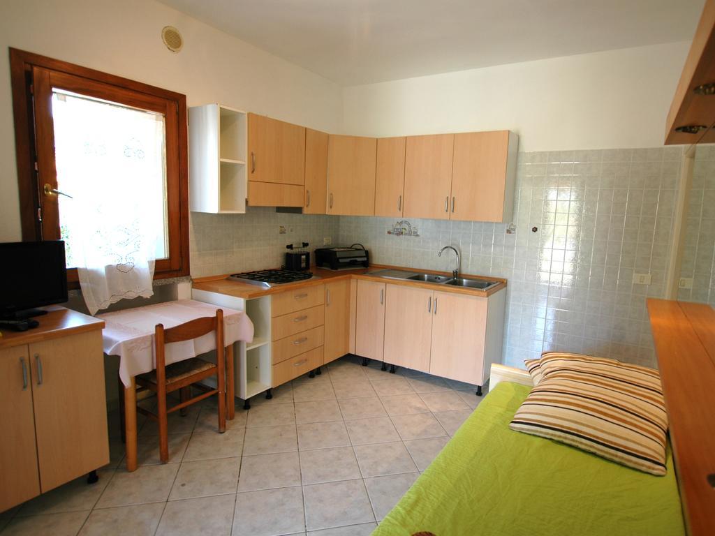 Casa Del Mandorlo Apartment Marina di Campo Room photo
