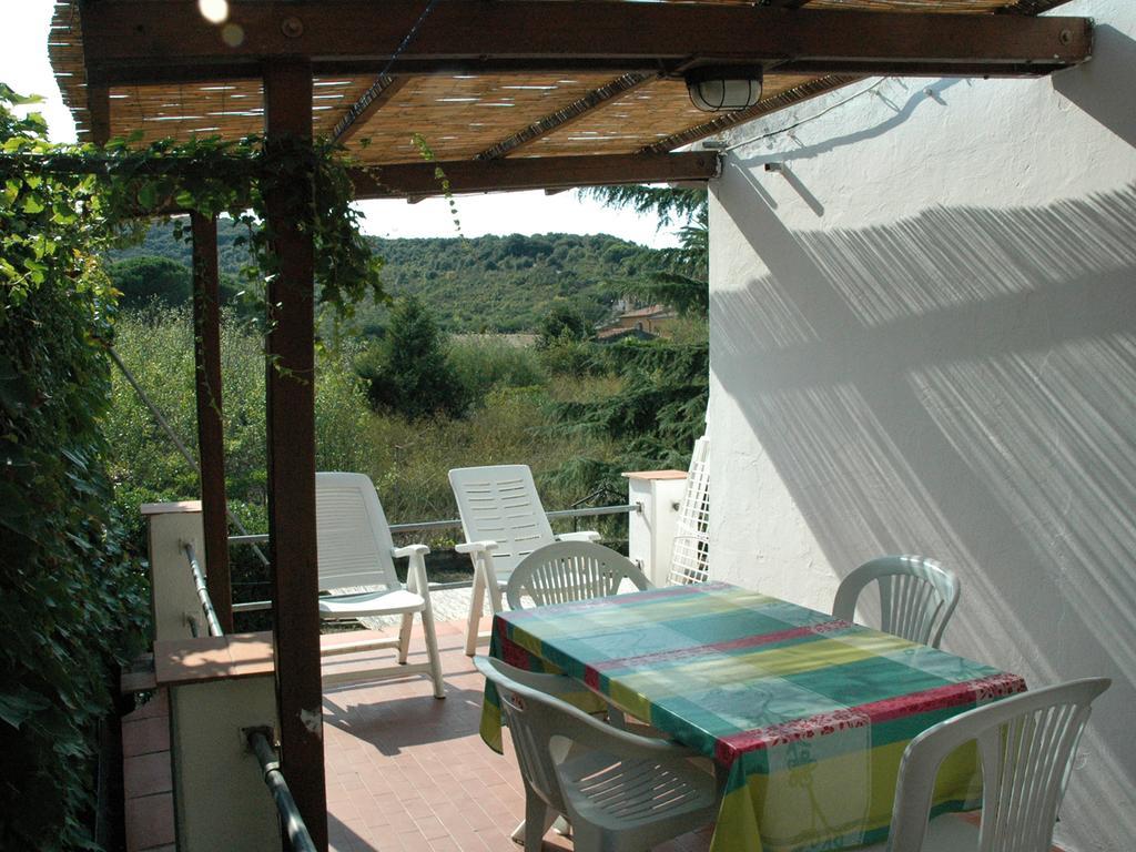 Casa Del Mandorlo Apartment Marina di Campo Room photo
